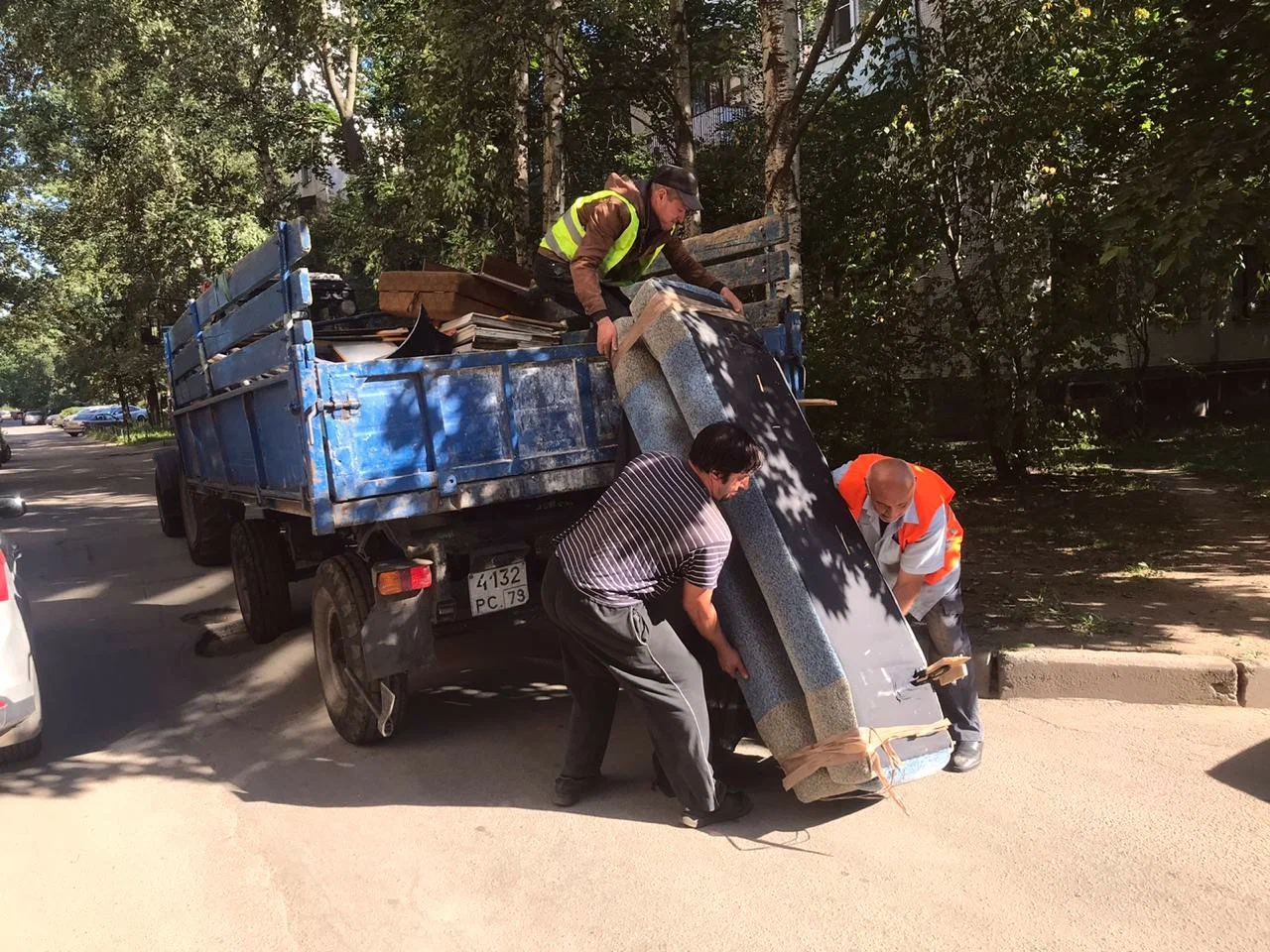 Профессиональный вывоз крупногабаритного мусора в Белорецке в октябре