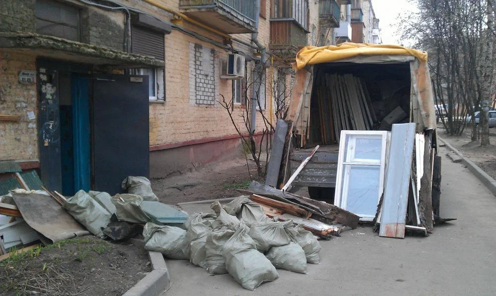 Вывоз мусора после ремонта в Белорецке от ПроМусор — цены от 4562 руб., быстро и недорого