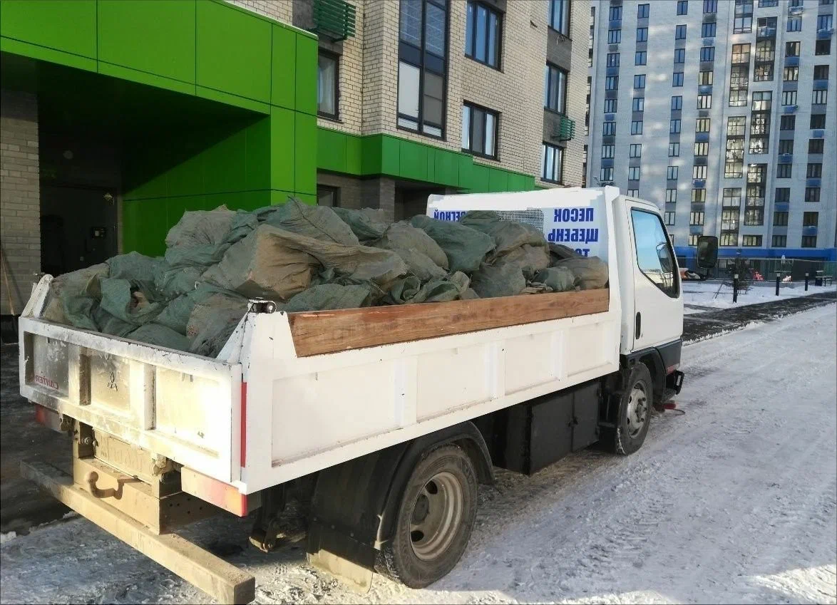 Вывоз мусора грузовым фургоном 3 тонны в Белорецке — цена от 1368 руб., ПроМусор
