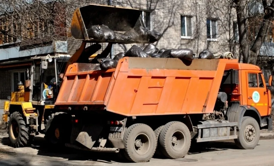 Вывоз мусора грузовым фургоном 5 тонн в Белорецке – ПроМусор, аренда, цена от 1571 руб
