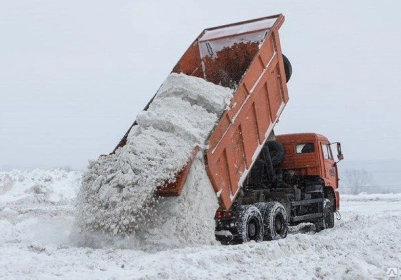 Вывоз снега самосвалами в Белорецке от ПроМусор - КАМАЗ, ЗИЛ, цена от 3041 руб